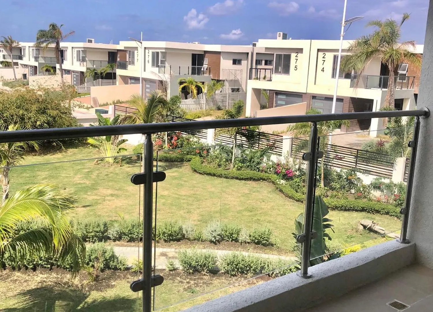 3 Fabulous Baclconies! Amazing Views! Brand New Home! Richmond 0*,